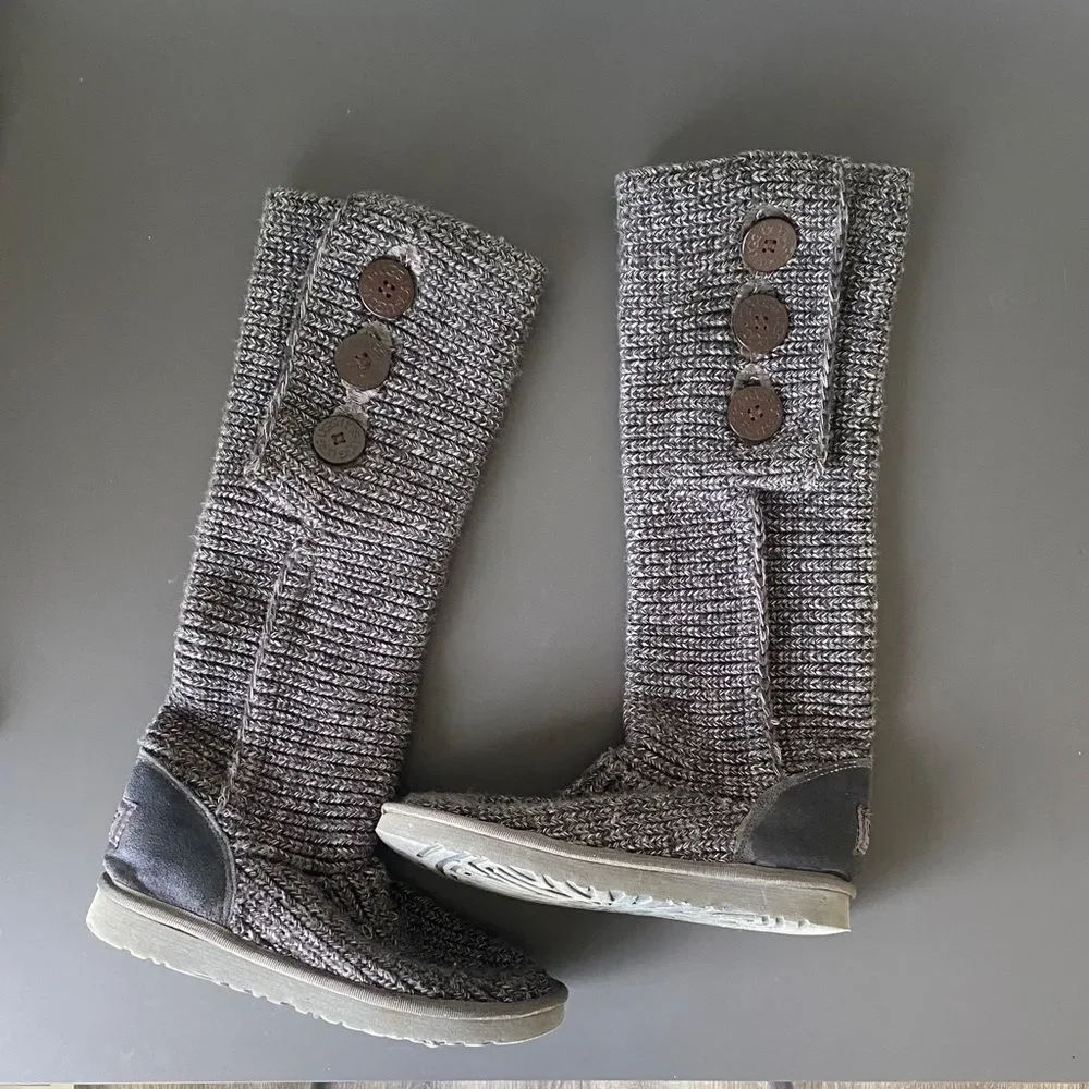 UGG Women’s Classic Cardy Knit Tall Boots Gray US 8 Shepherd Insole Boho Cottage